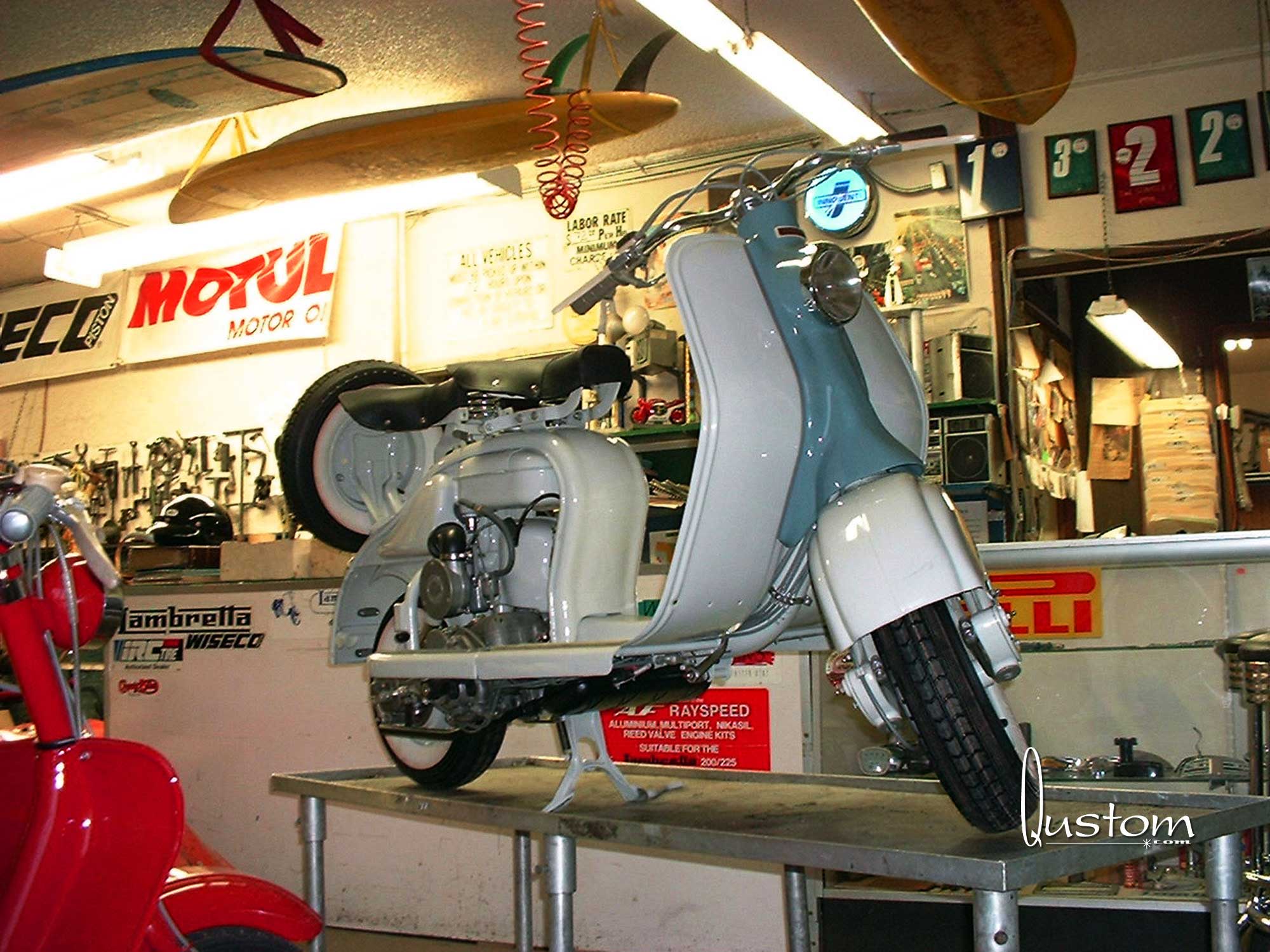 Lambretta 125d "Giro d'Italia" model at West Coast Lambretta Works wclw ld3 surfboards DSCF0003